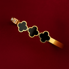 Triplet Black Clover Luxury Bangle – Tarnish-Free Stainless Steel