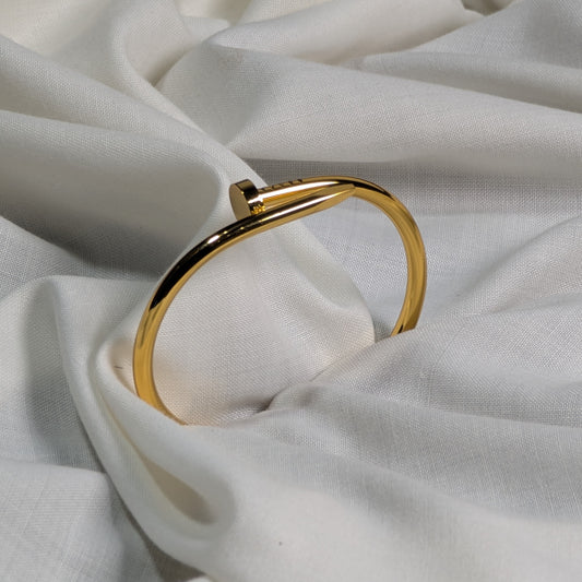 Cartier-Inspired Nail Bracelet – 18K Gold Plated Statement Bangle