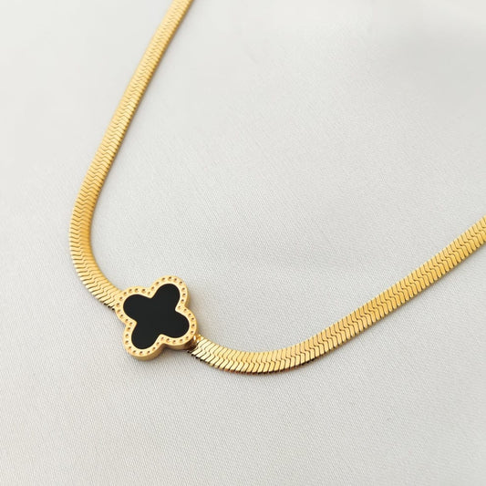Gold Clover Pendant Snake Chain Necklace – 18K Gold Plated